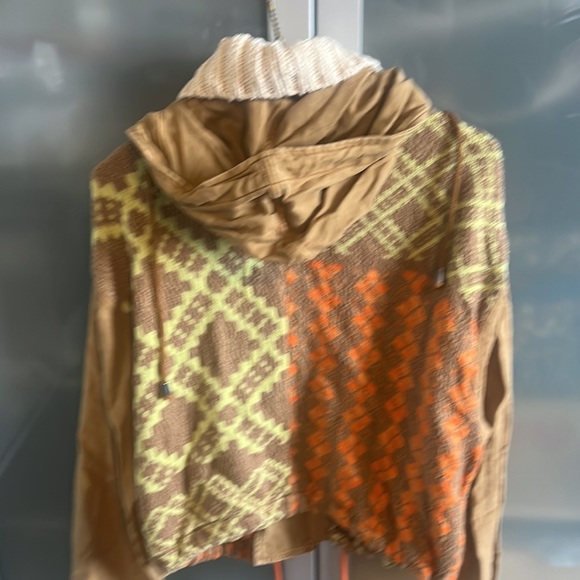 Excellent condition zip and button free people size S/P hoodie jacket - Picture 2 of 6